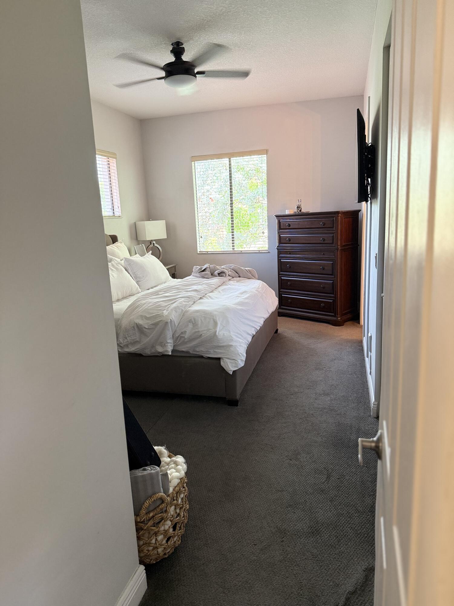 2600 Venetian Drive