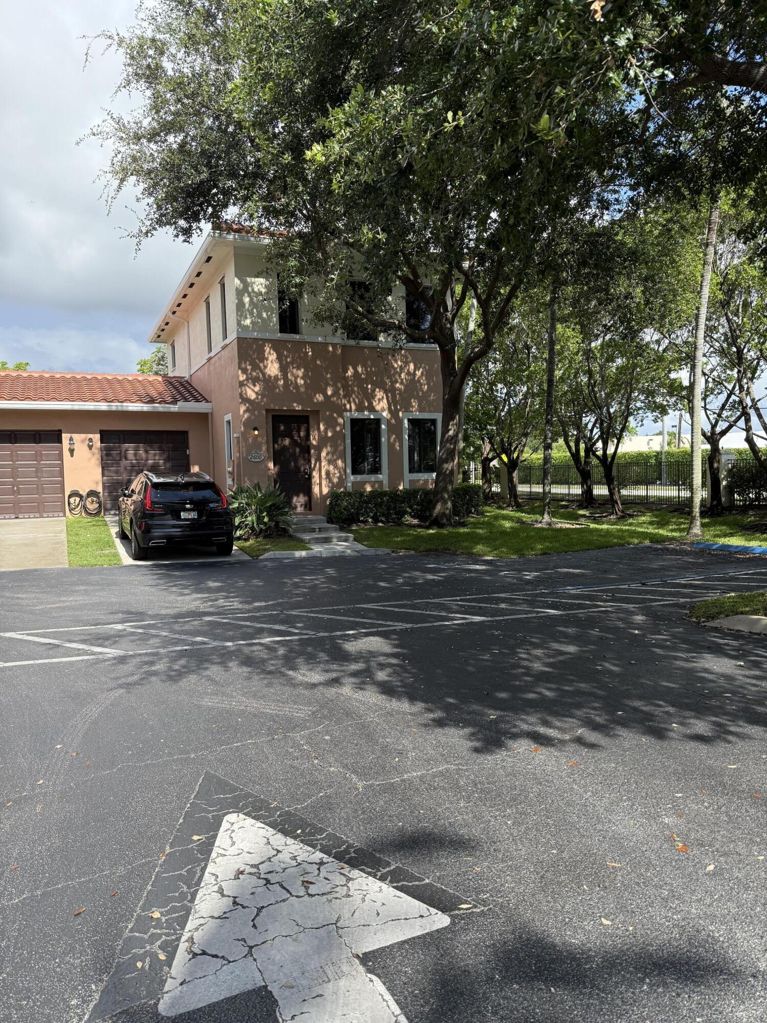 2600 Venetian Drive