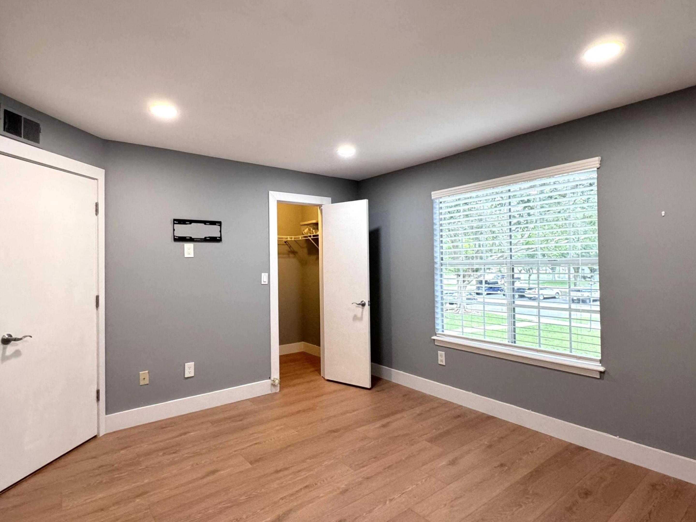 1101 Crystal Way