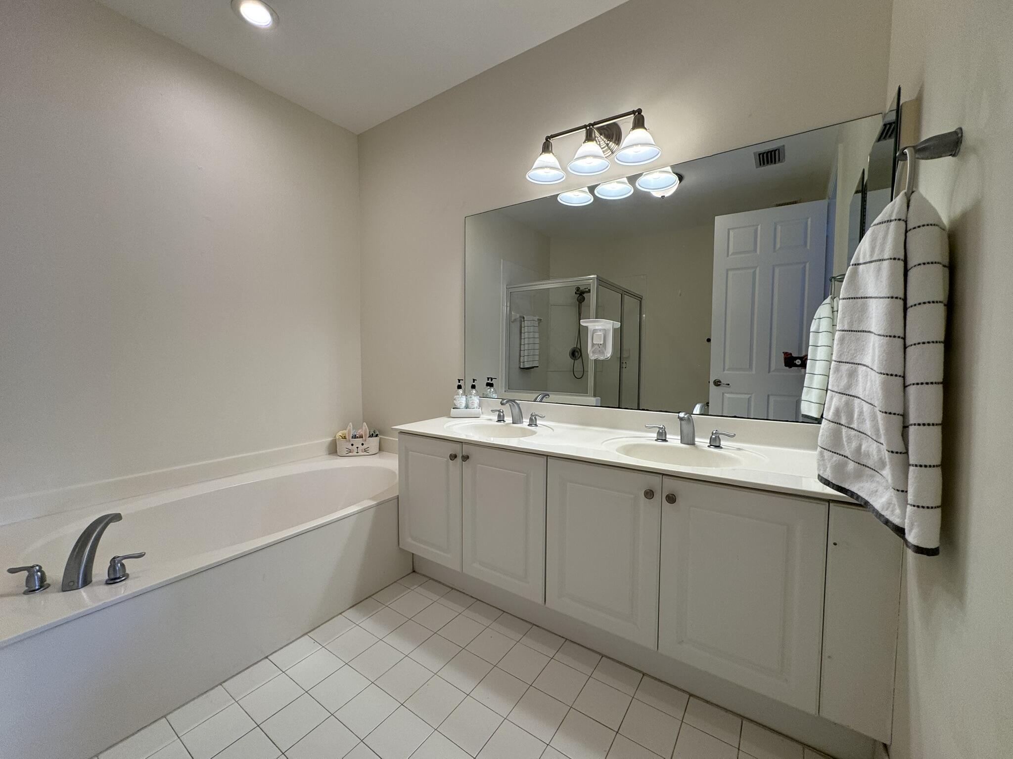 115 S Longport Circle D