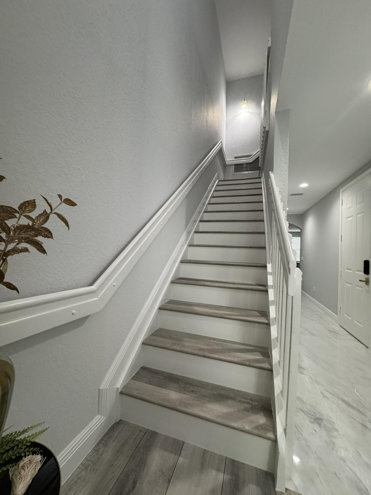 115 S Longport Circle D