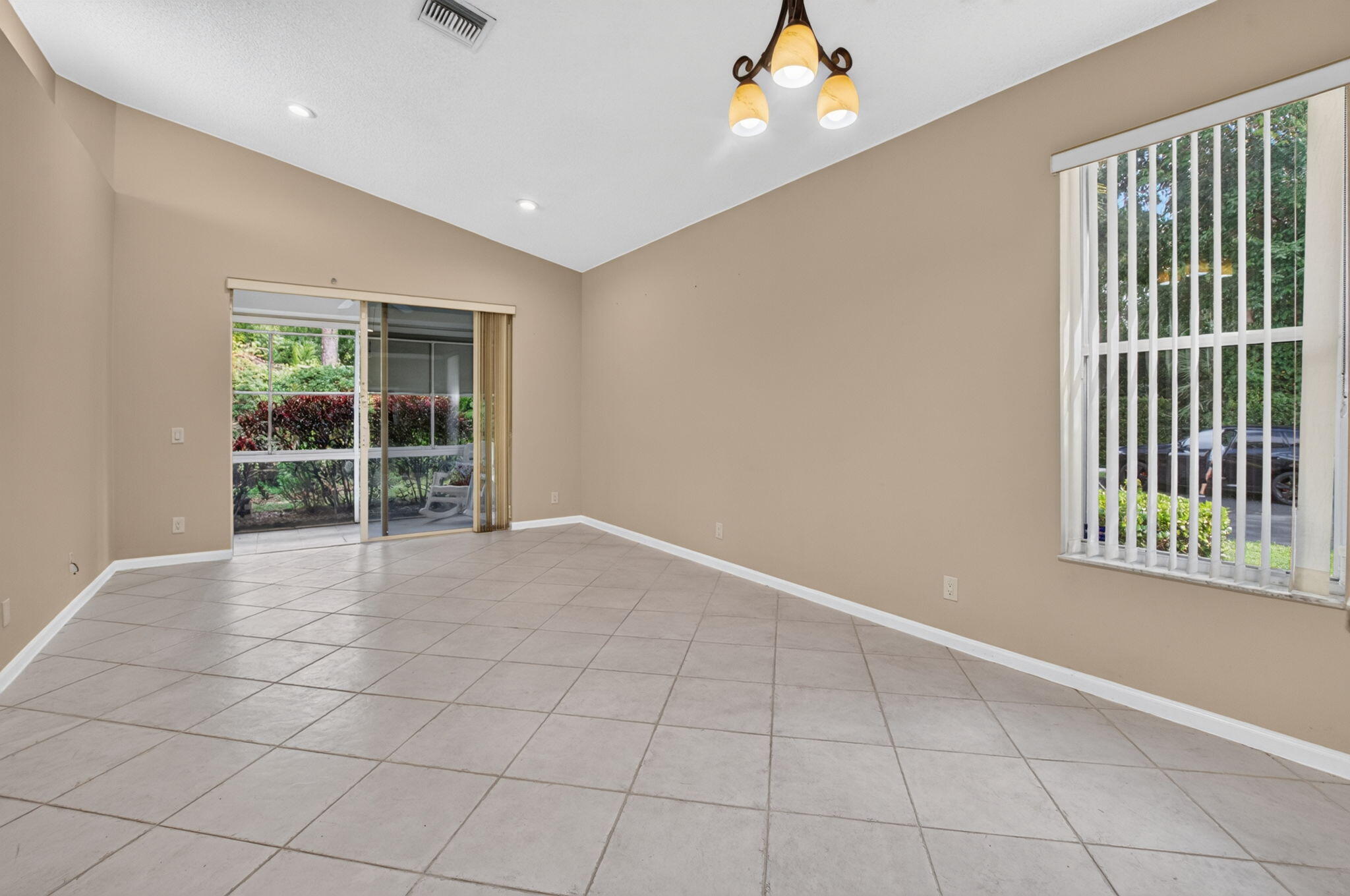 5021 S La Sedona Circle