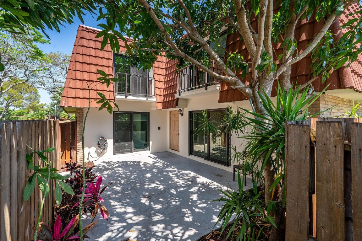 3100 Spanish Wells Dr B