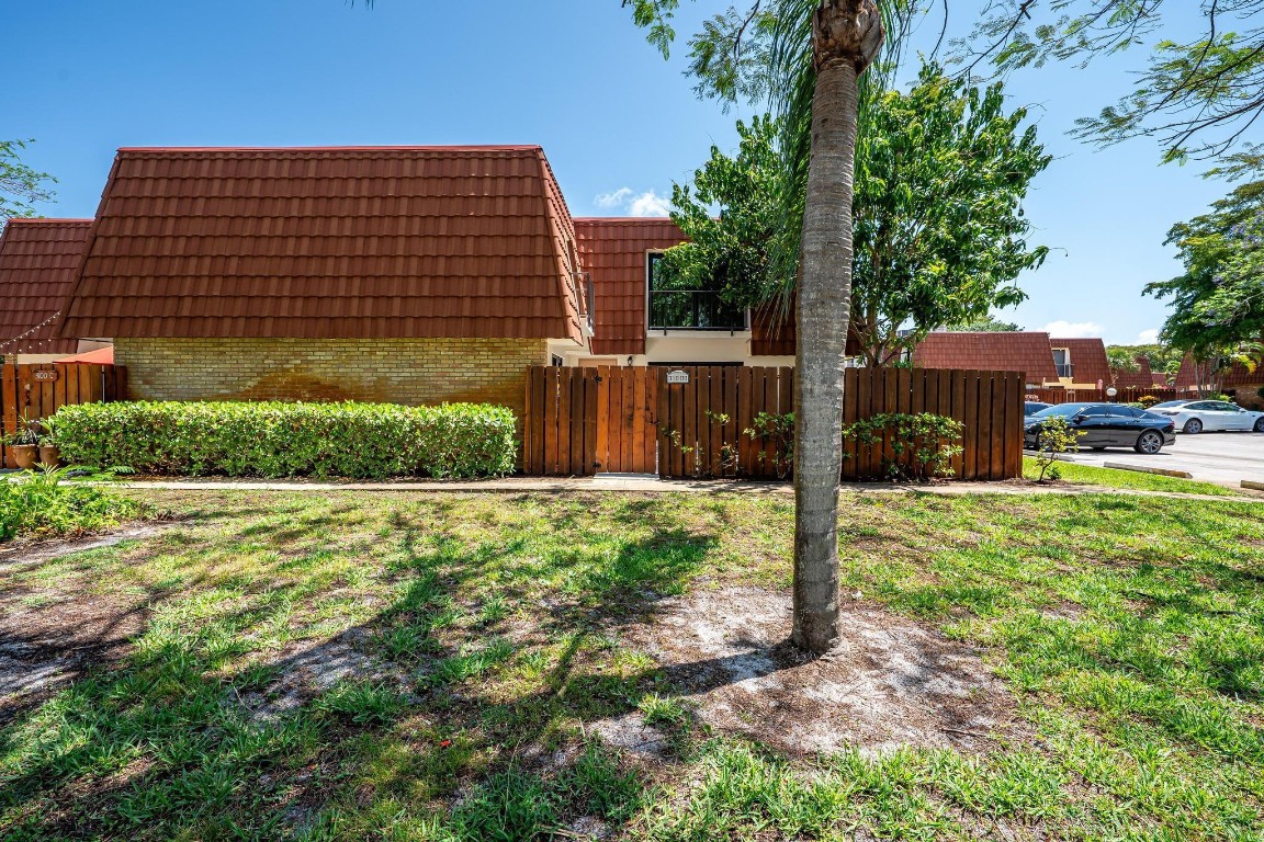 3100 Spanish Wells Dr B