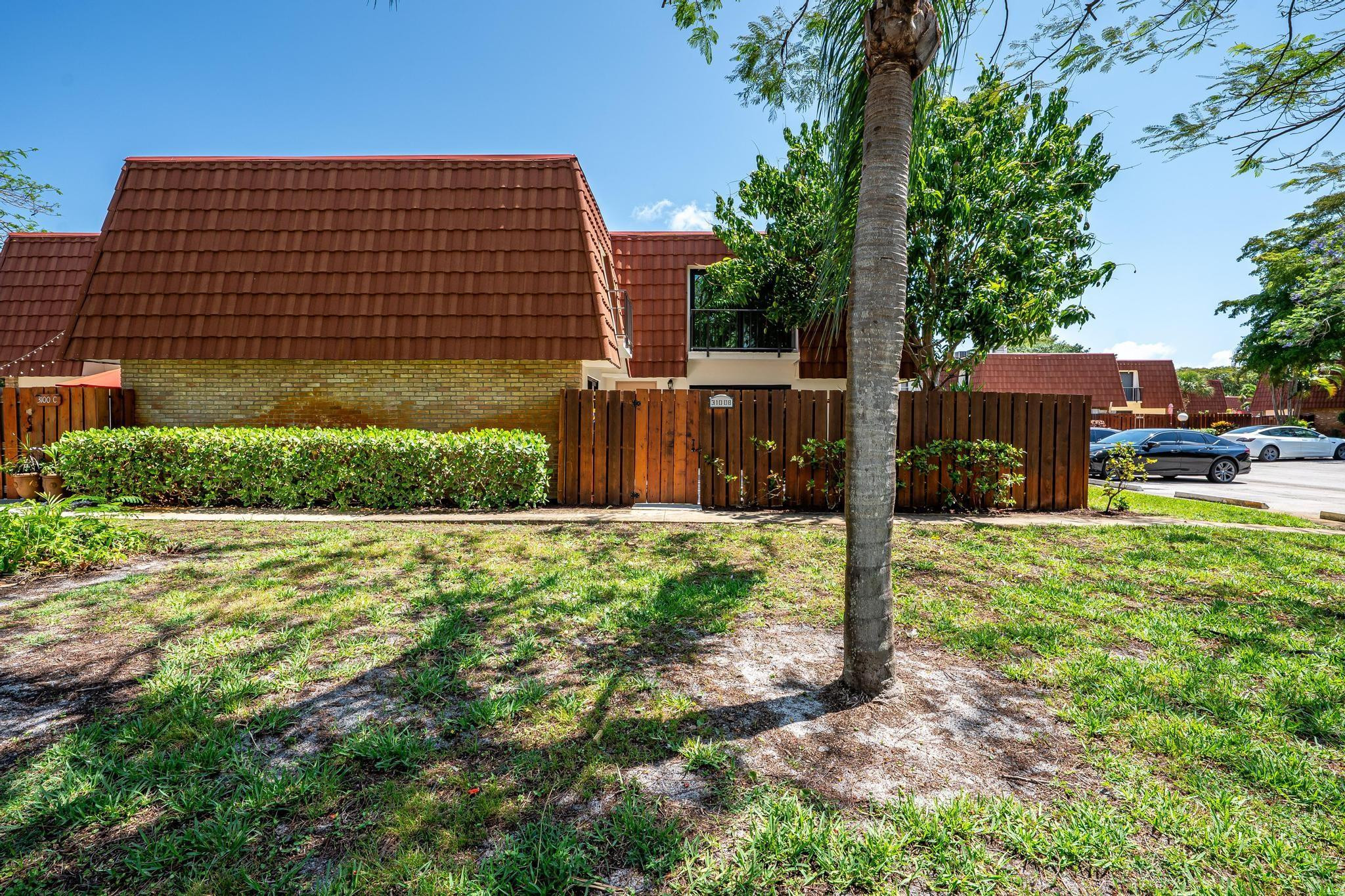 3100 Spanish Wells Dr B