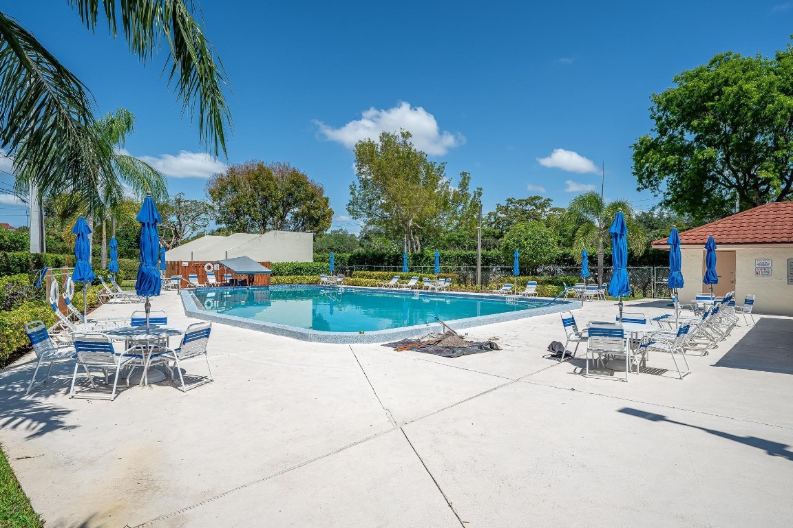 3100 Spanish Wells Dr B