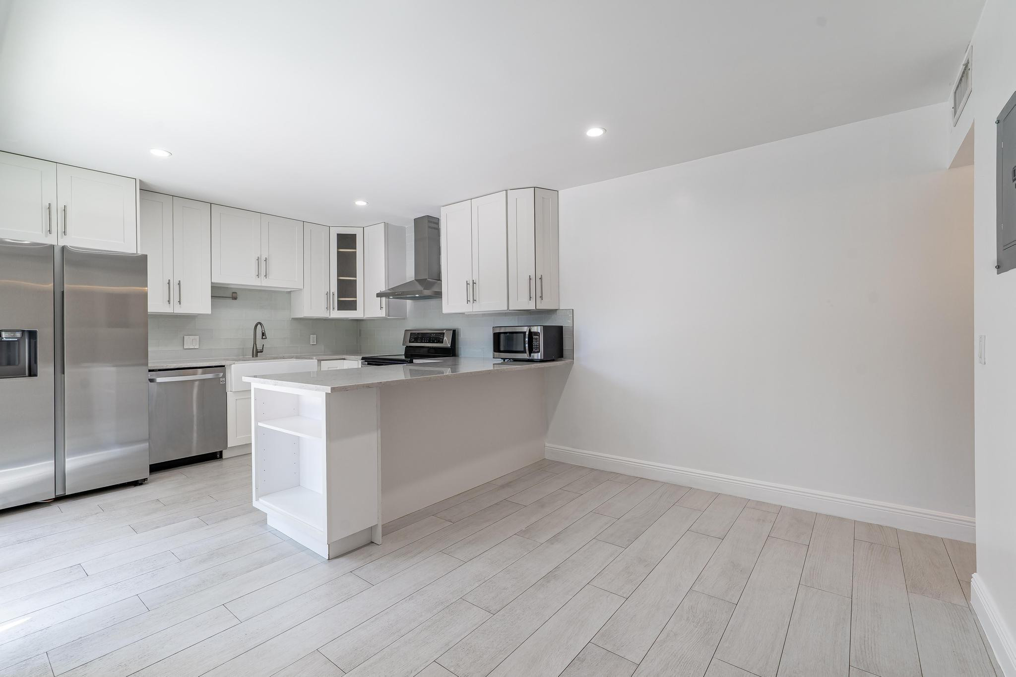 3100 Spanish Wells Dr B