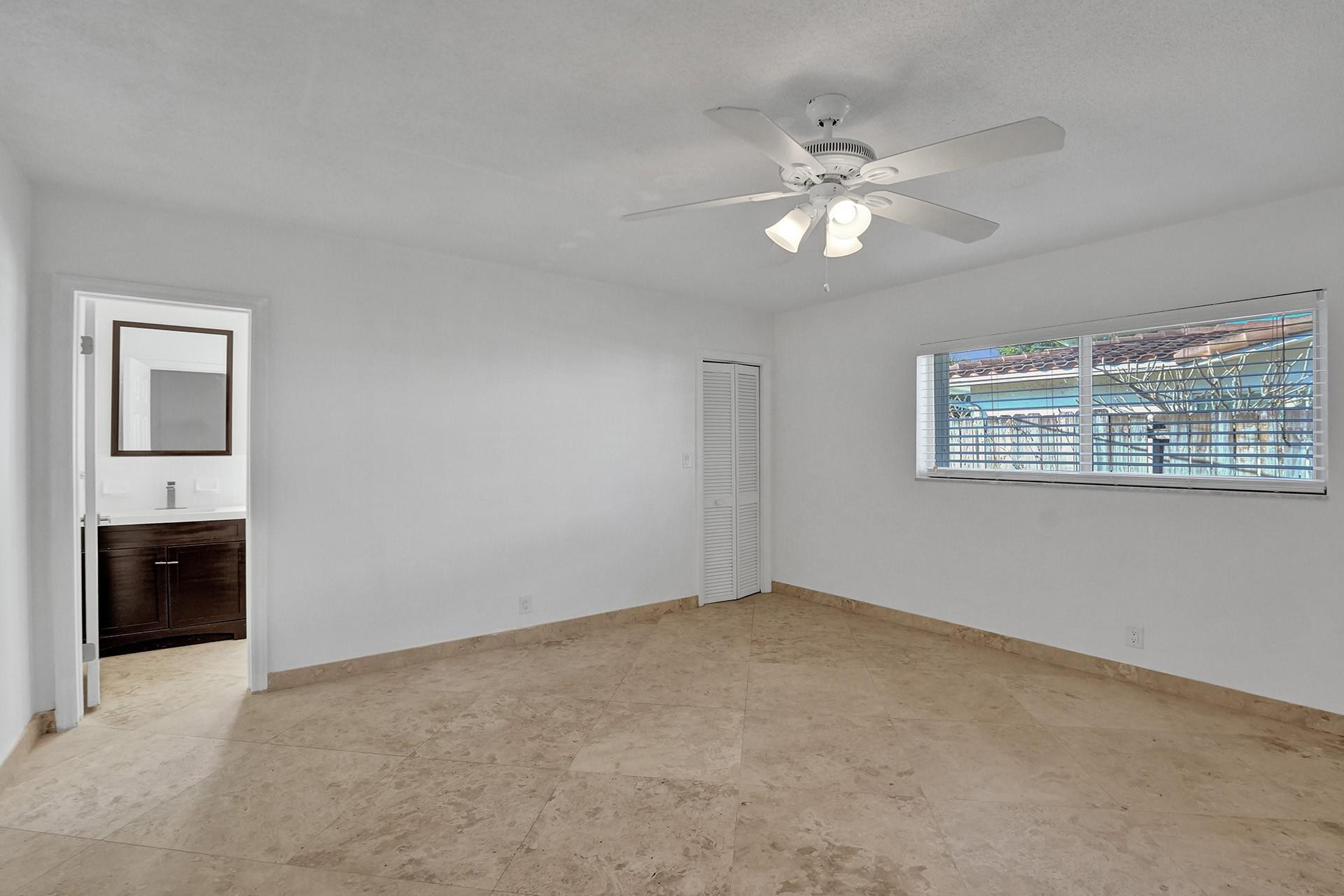1101 NE 4th Ave