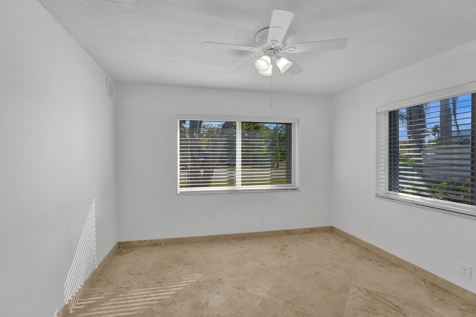 1101 NE 4th Ave