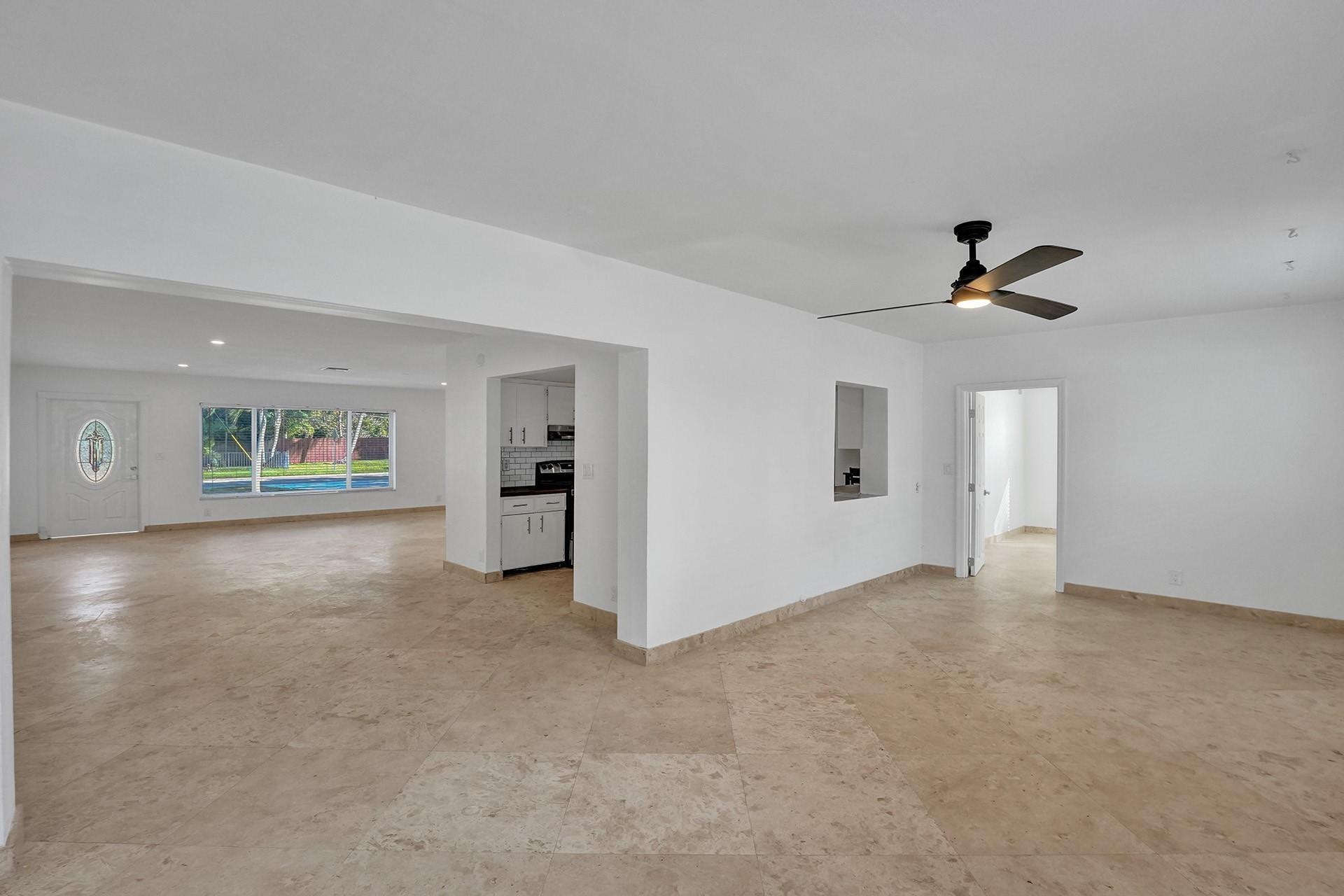 1101 NE 4th Ave