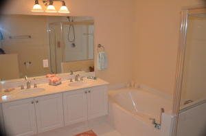 106 S Longport Circle 14c