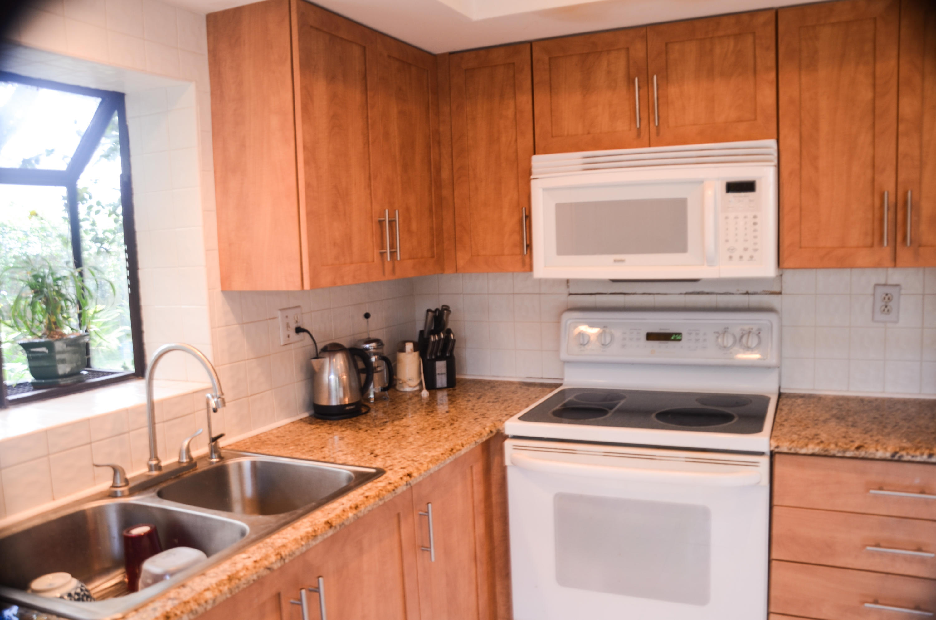 2892 SW 6th Street 0