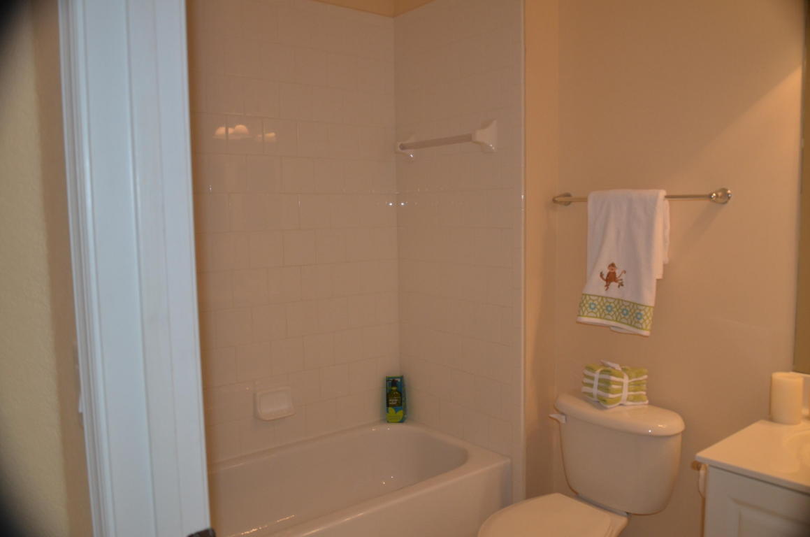 106 S Longport Circle 14c