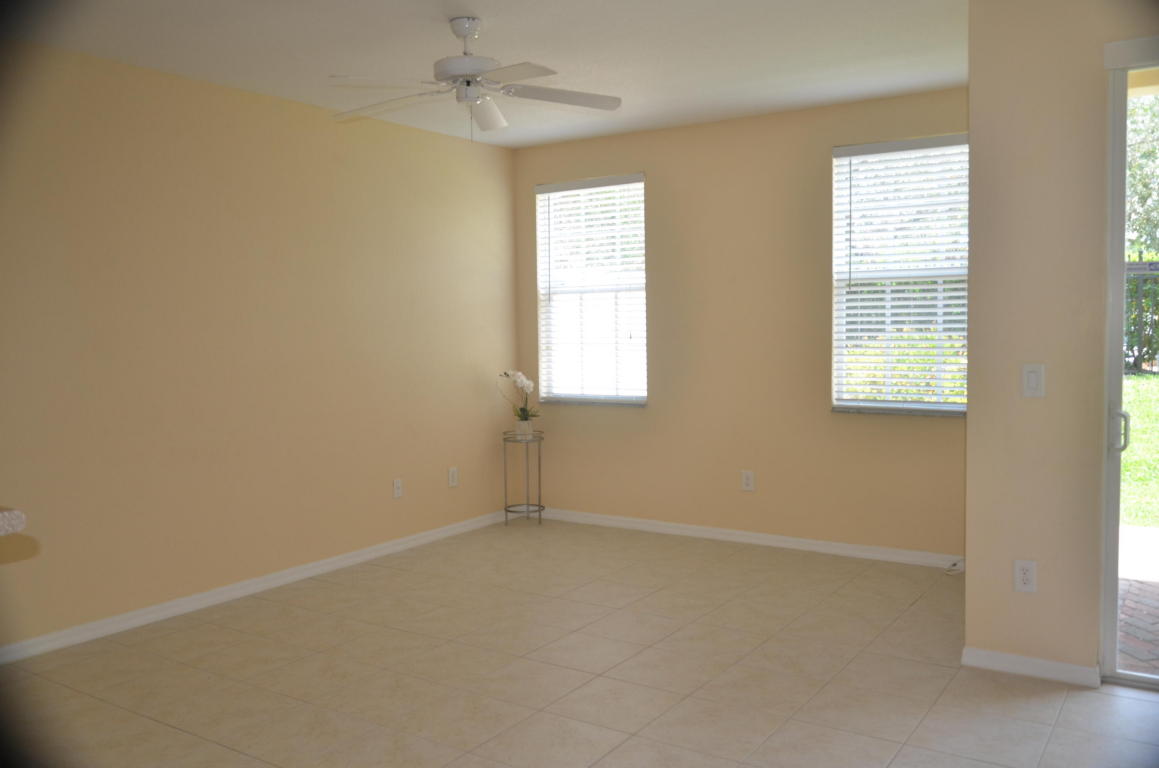 106 S Longport Circle 14c