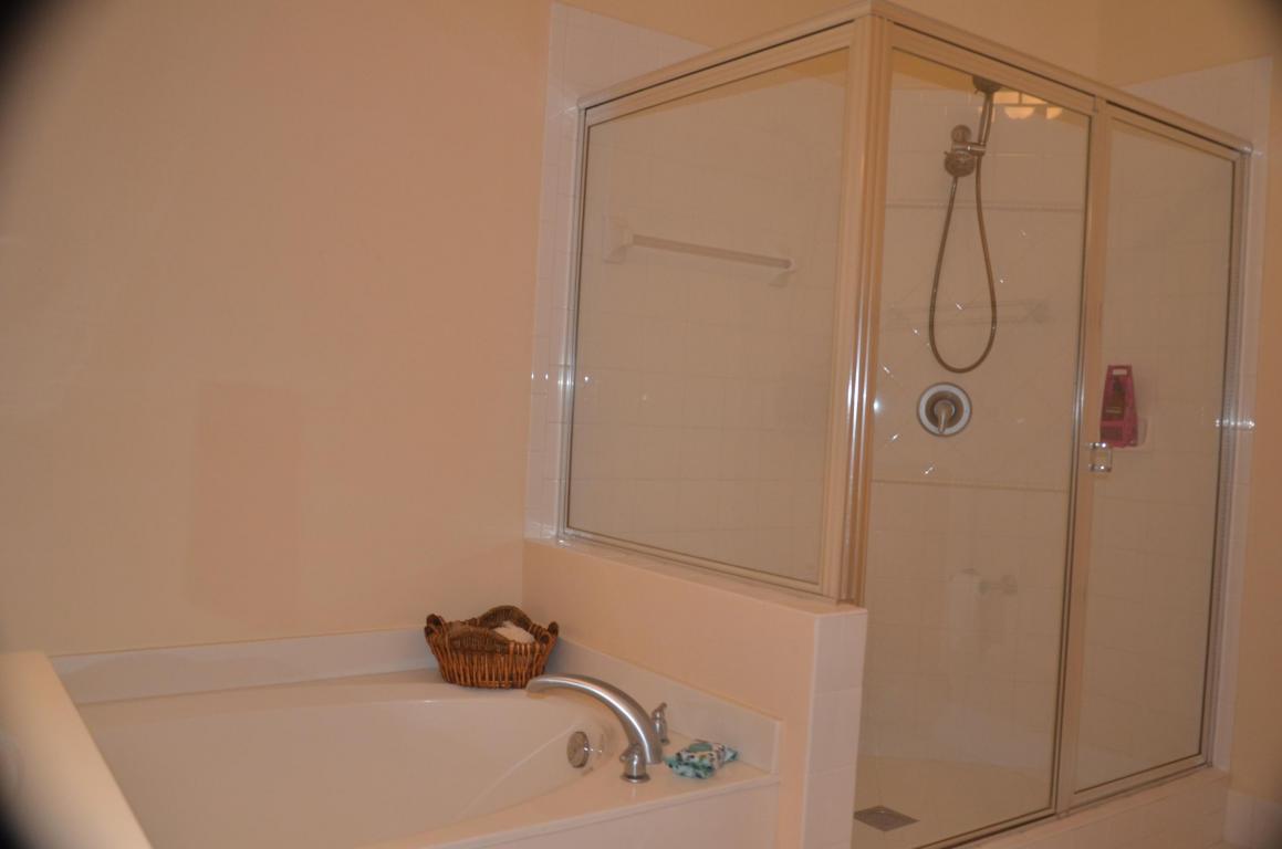 106 S Longport Circle 14c