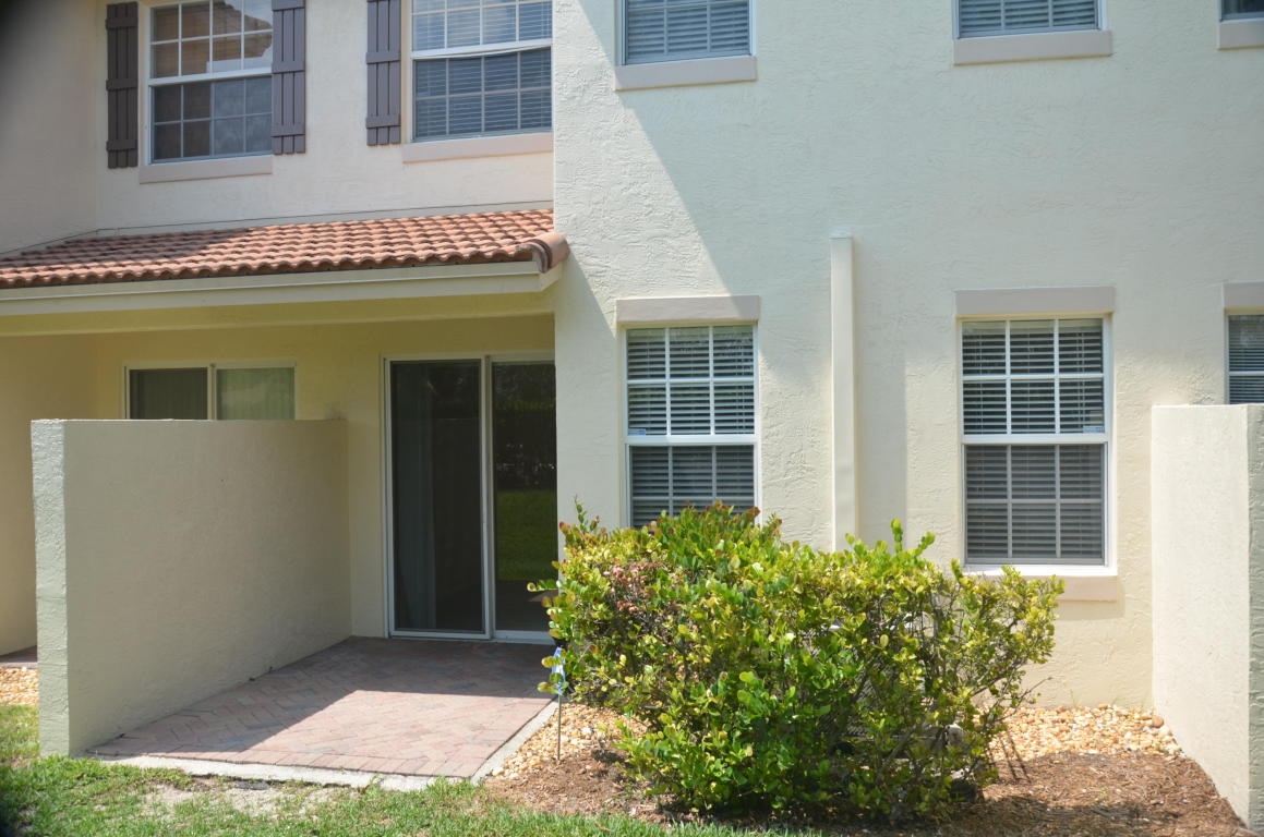 106 S Longport Circle 14c