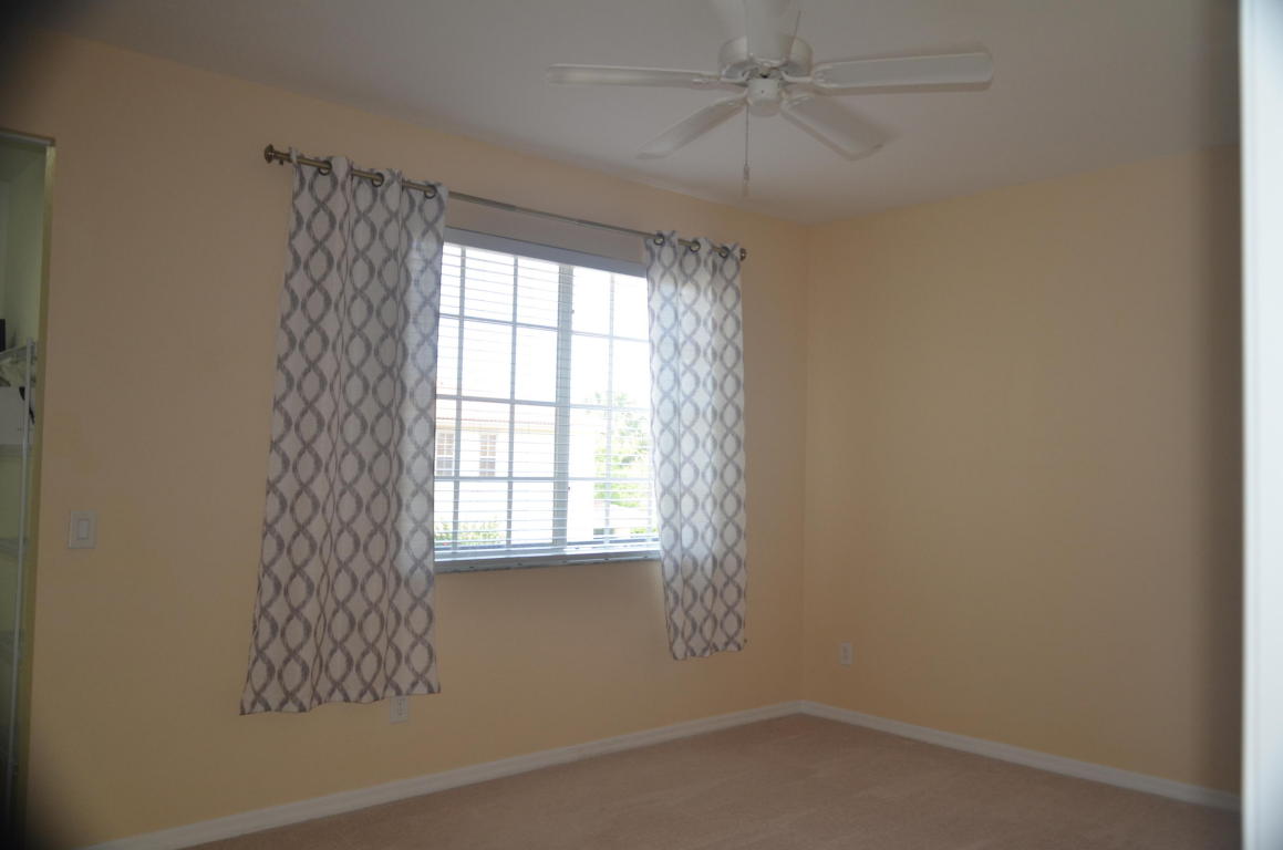 106 S Longport Circle 14c