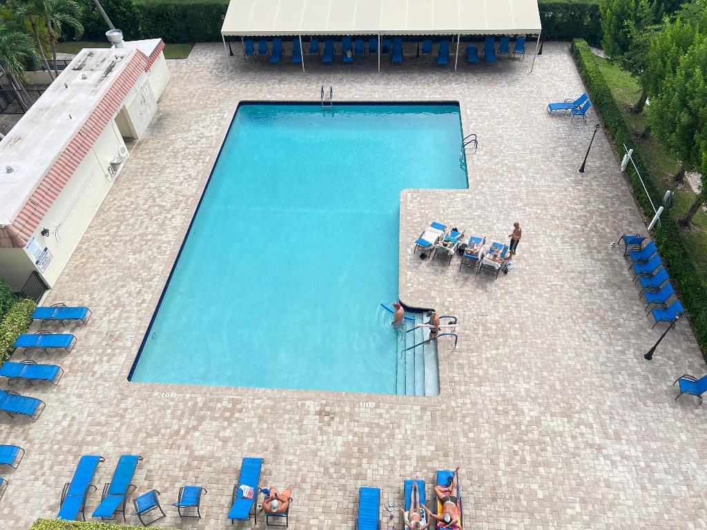 2121 N Ocean Boulevard 609w