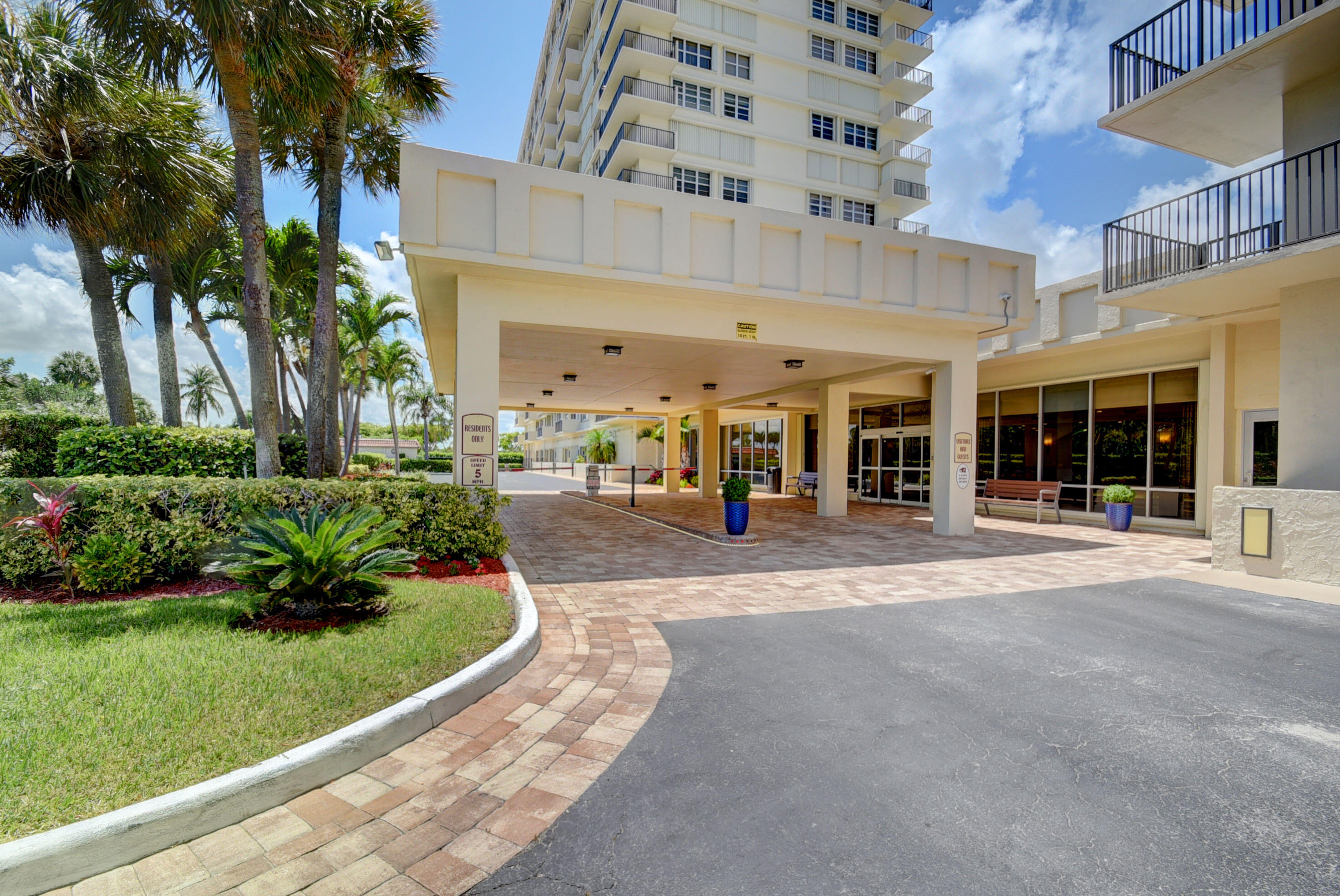 2121 N Ocean Boulevard 609w