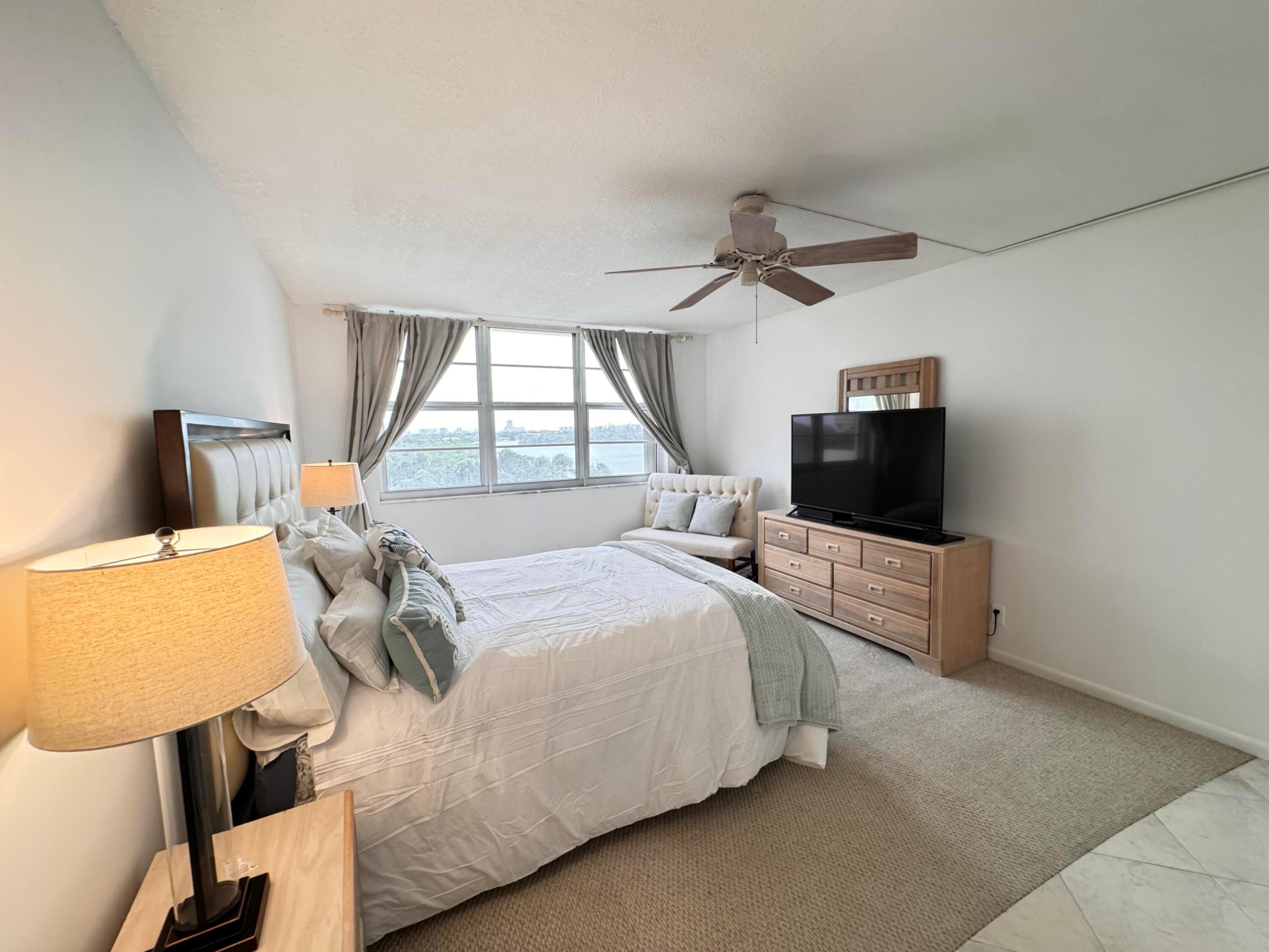 2121 N Ocean Boulevard 609w