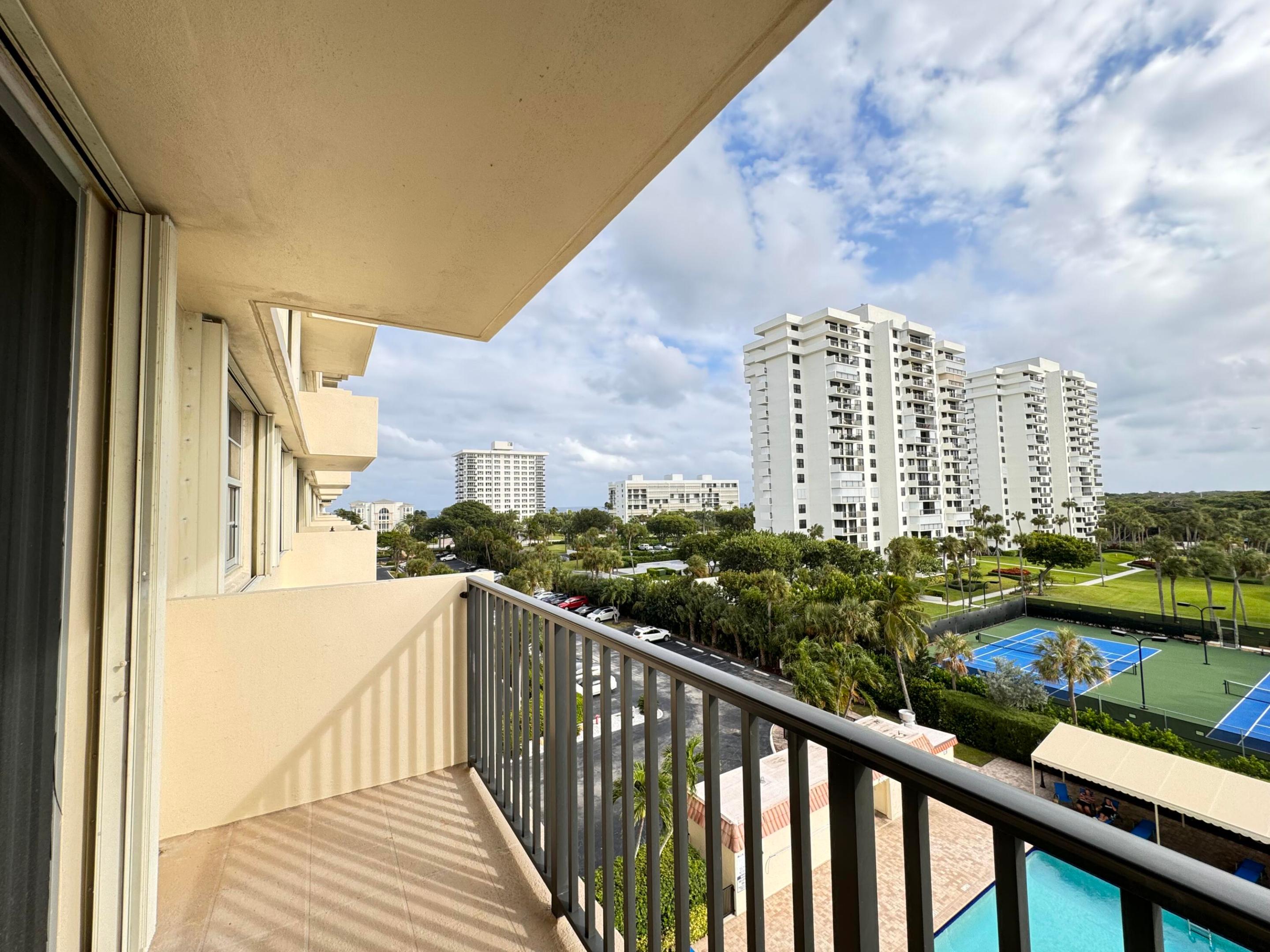2121 N Ocean Boulevard 609w
