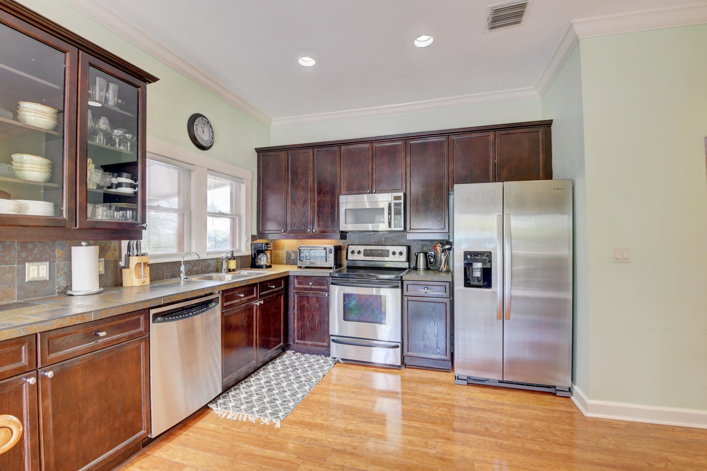 219 S Swinton Avenue