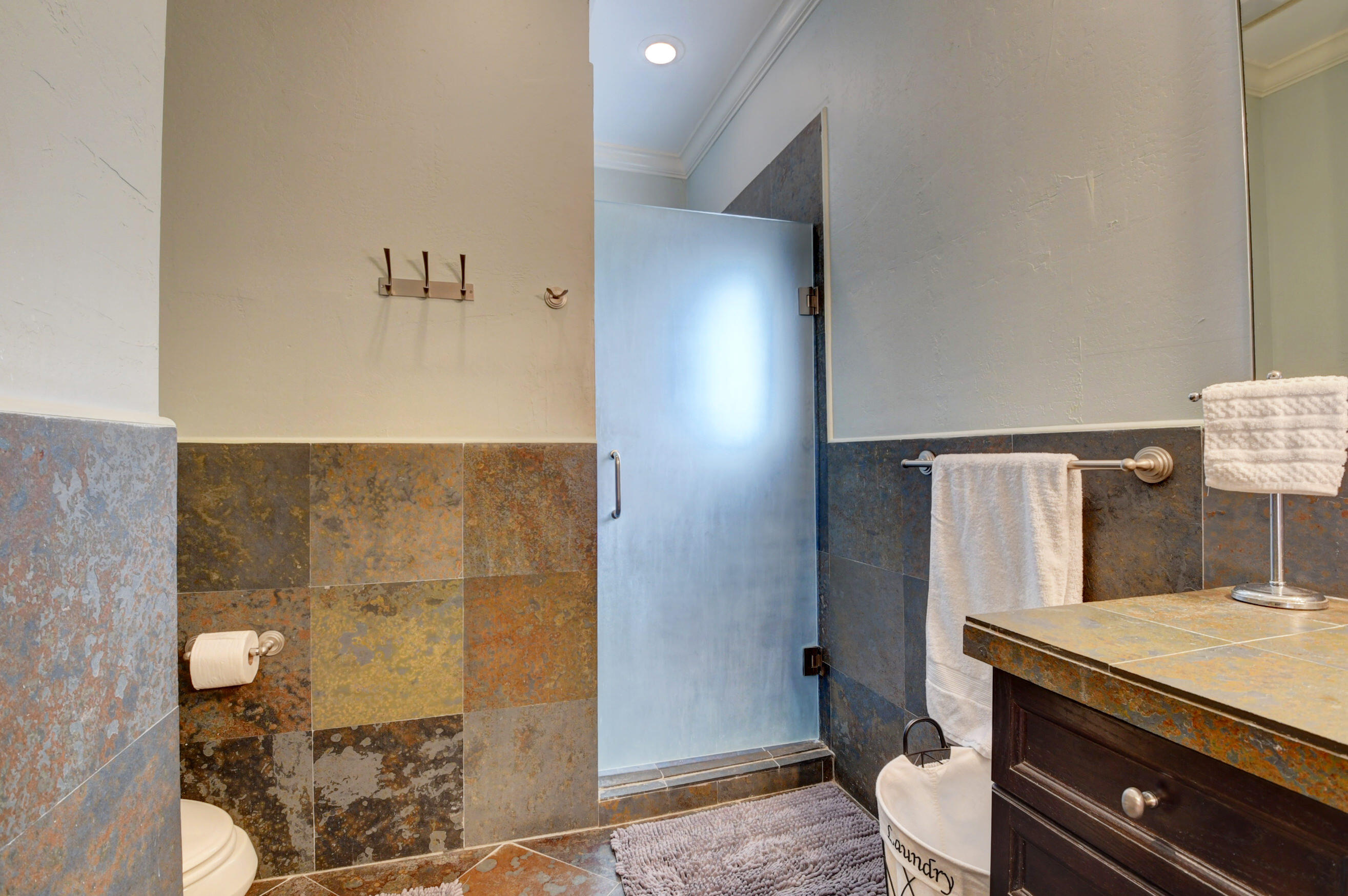 219 S Swinton Avenue