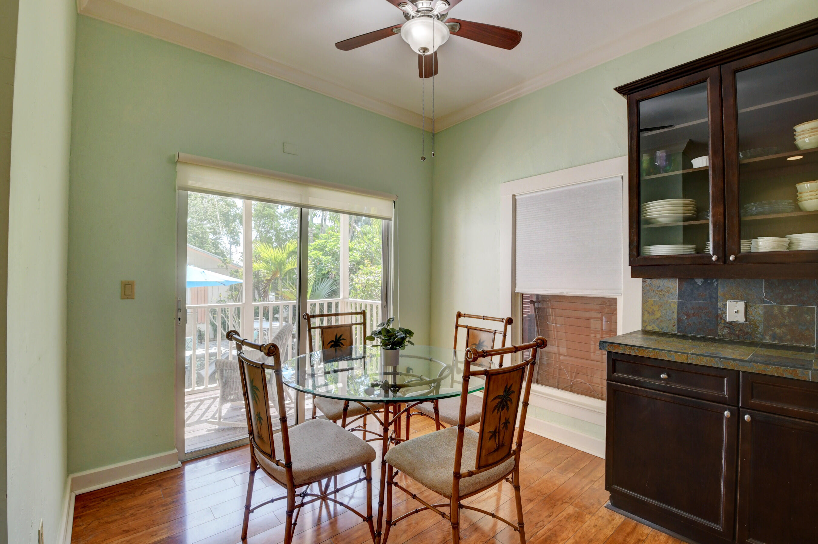 219 S Swinton Avenue