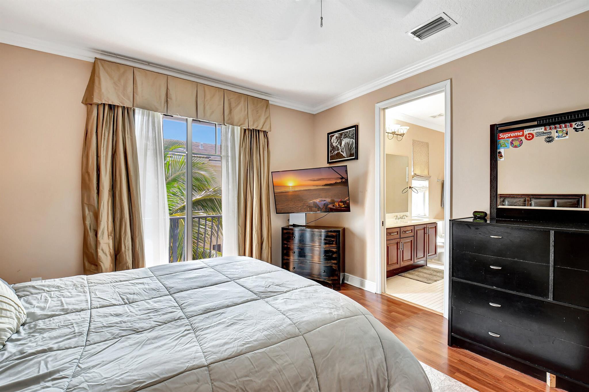 3622 NW 5th Terrace 3622