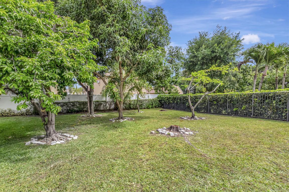 11043 Bitternut Hickory Lane