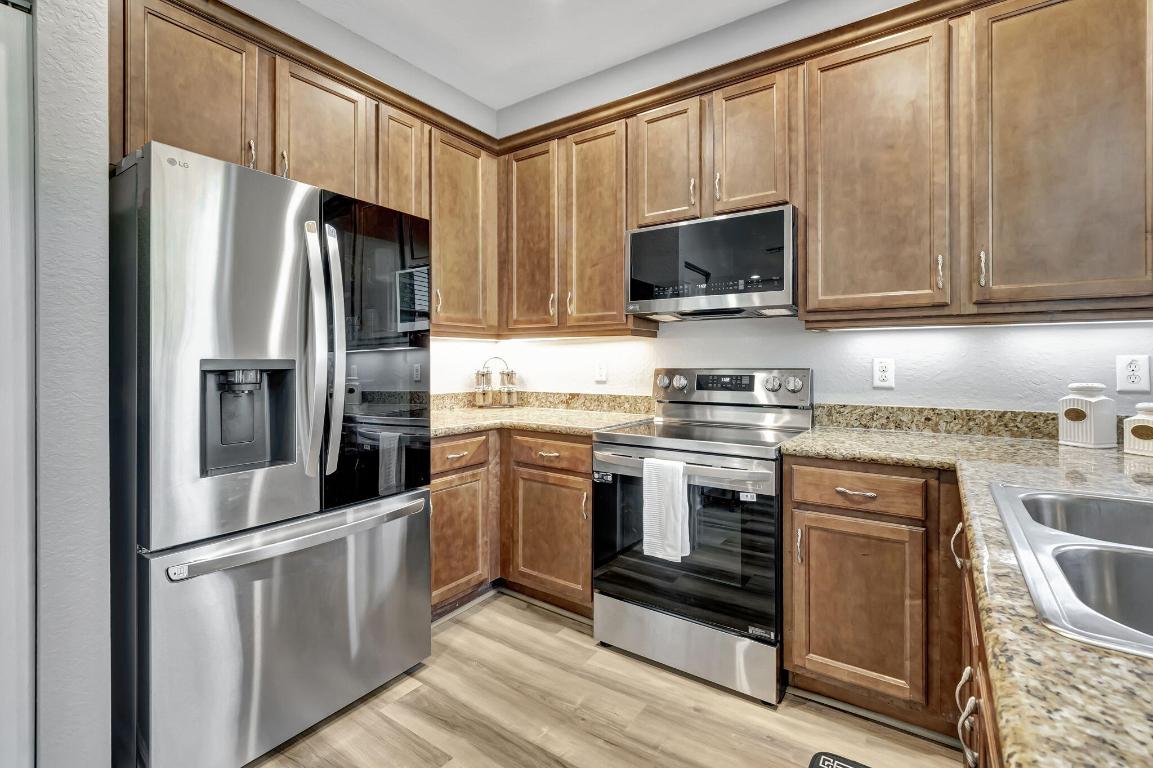 11043 Bitternut Hickory Lane