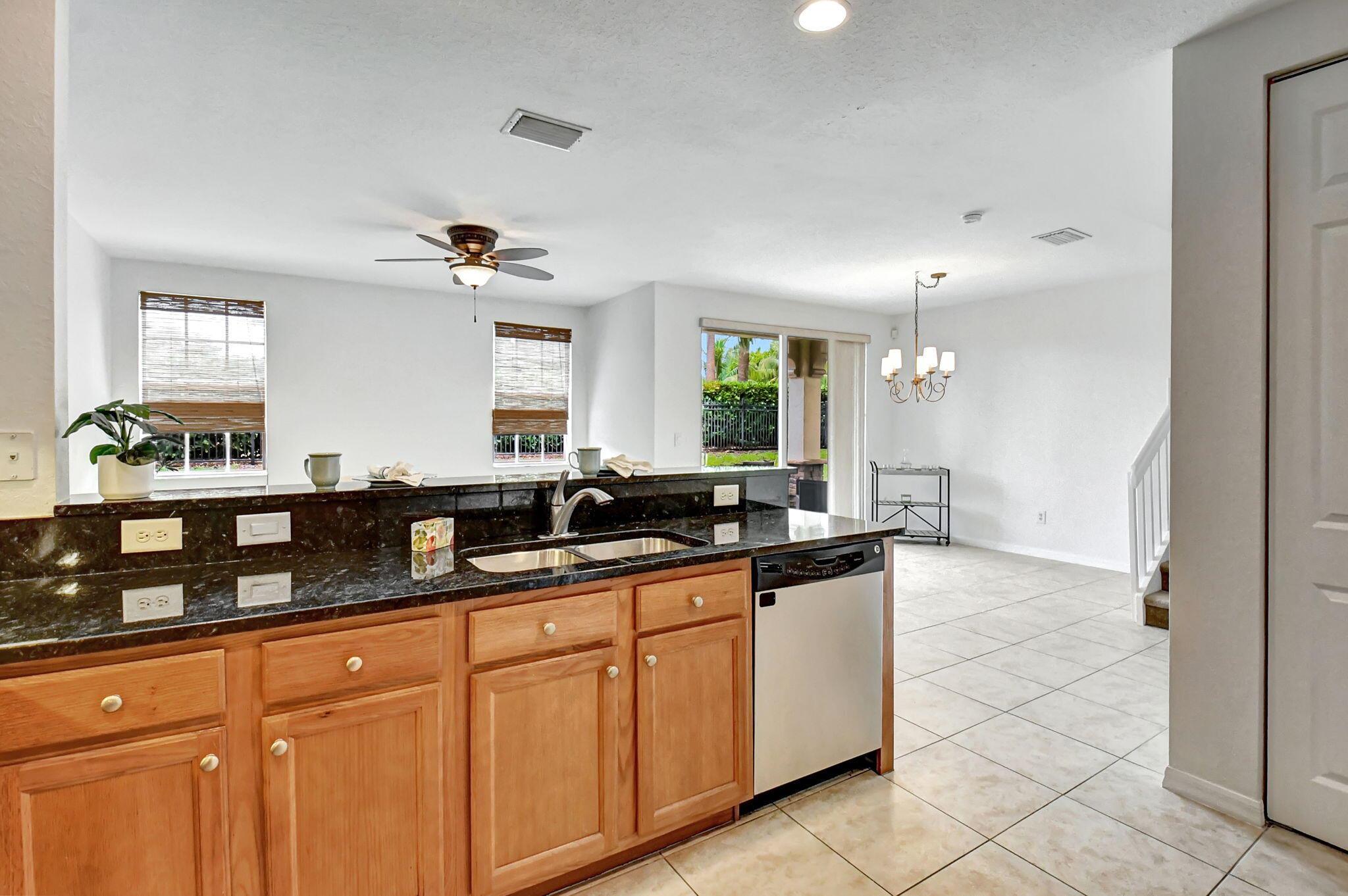 106 S Longport Circle H