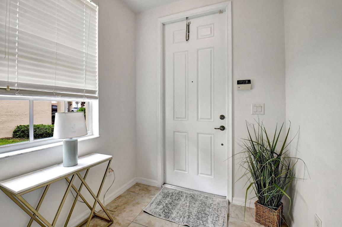 106 S Longport Circle H