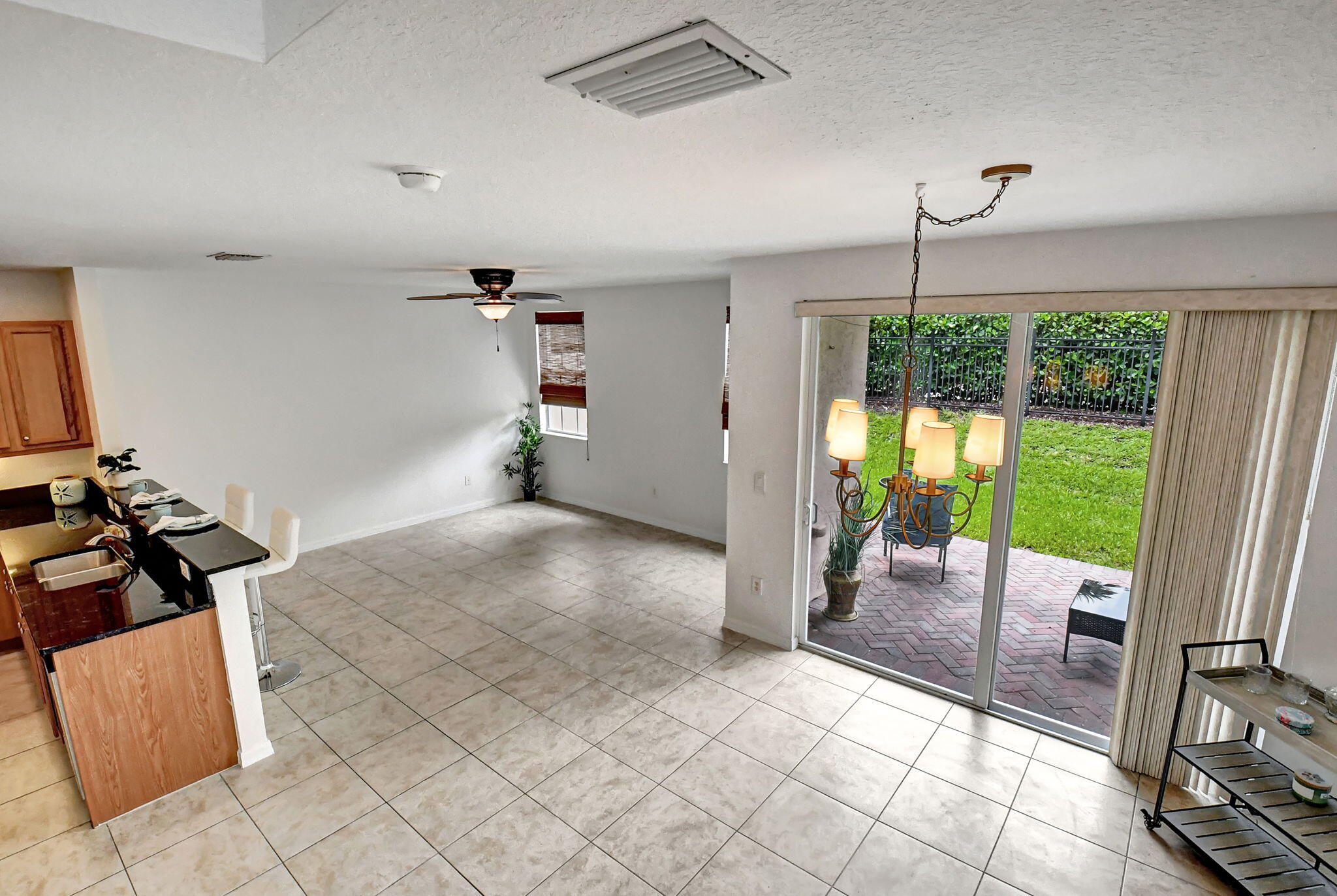 106 S Longport Circle H