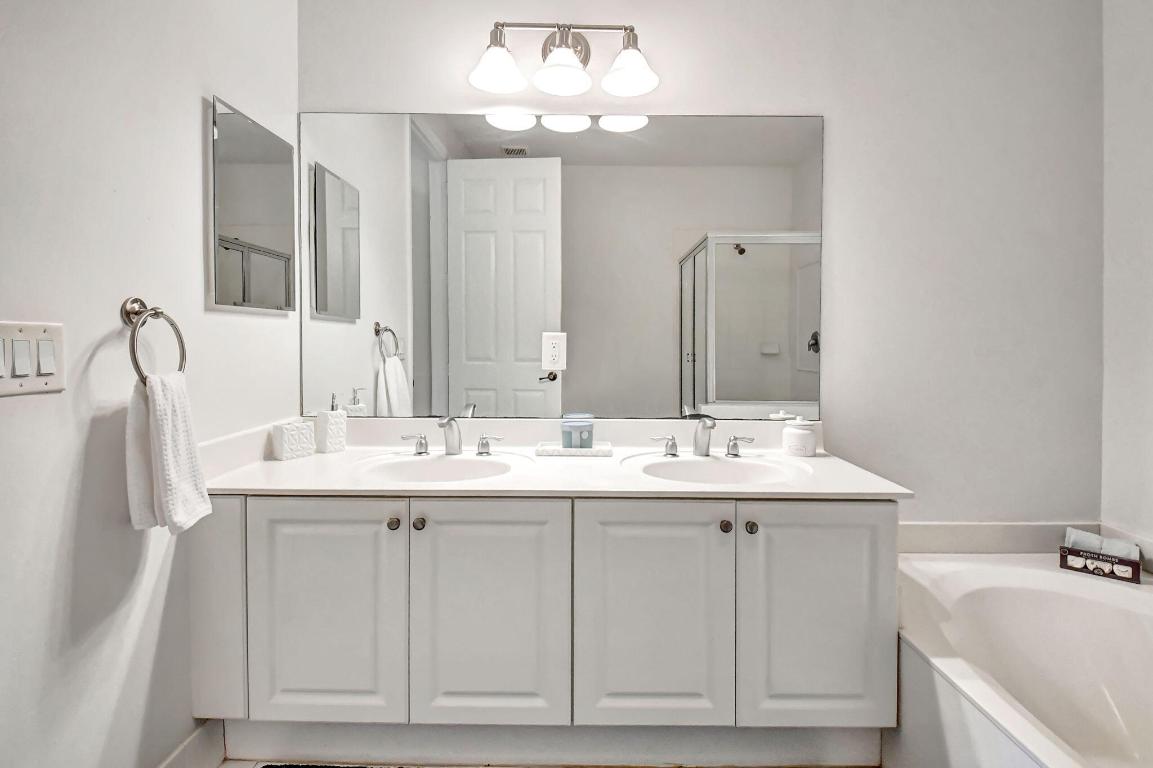 106 S Longport Circle H