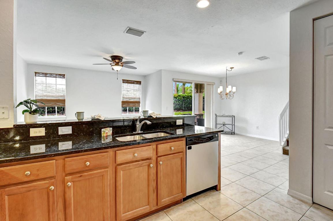 106 S Longport Circle H