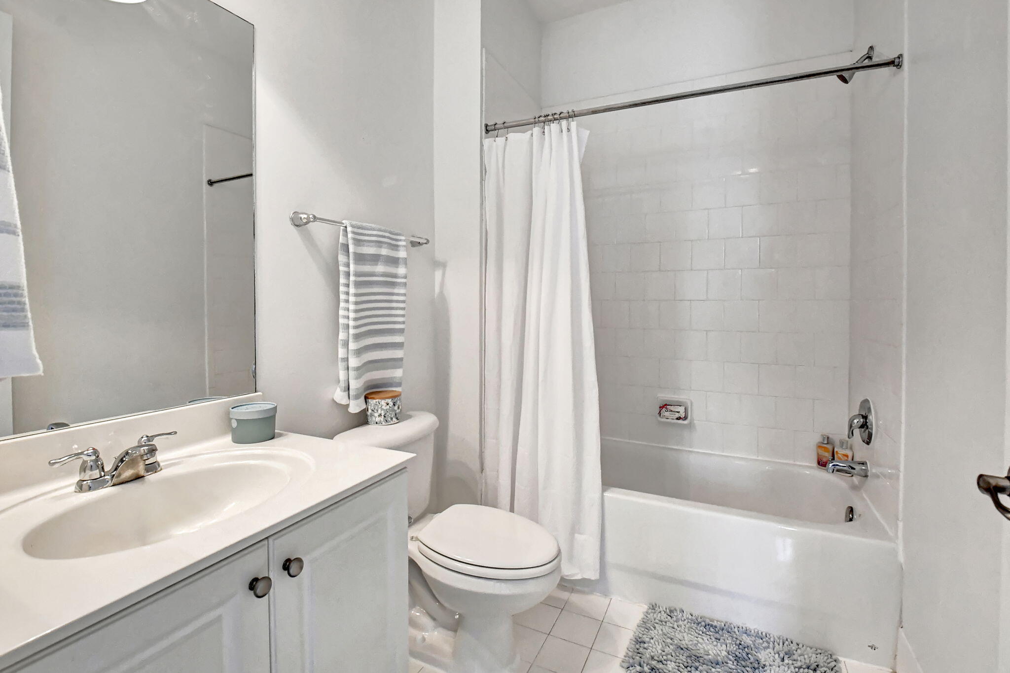 106 S Longport Circle H