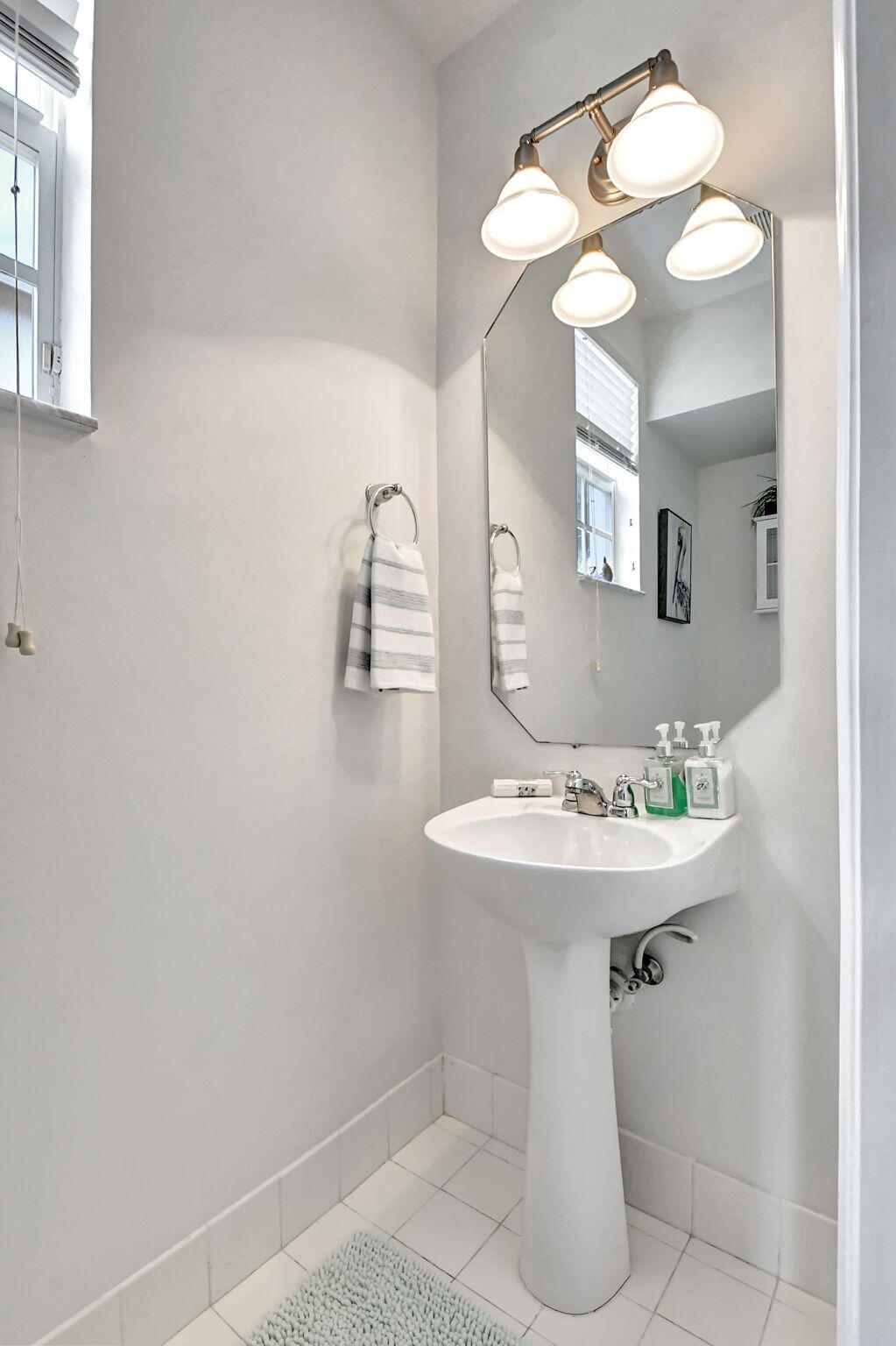 106 S Longport Circle H