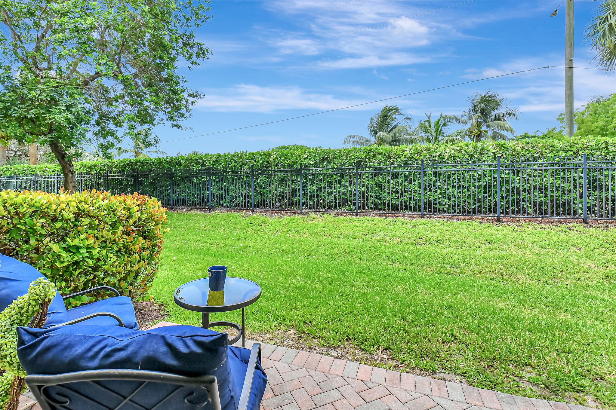 106 S Longport Circle H