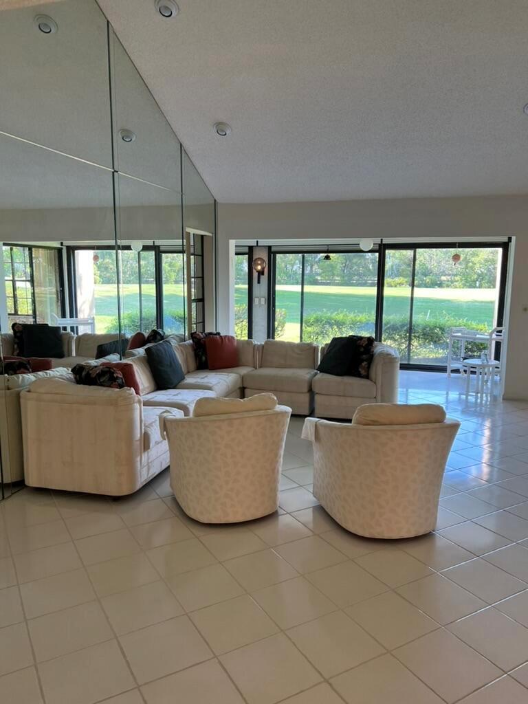 11150 Applegate Circle