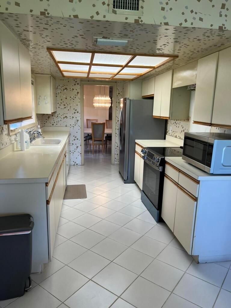 11150 Applegate Circle