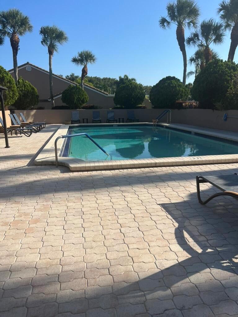 11150 Applegate Circle