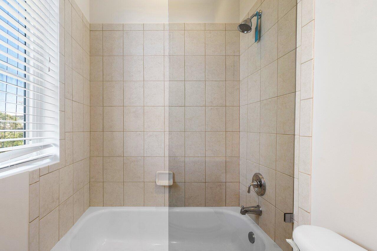 809 Estancia Way