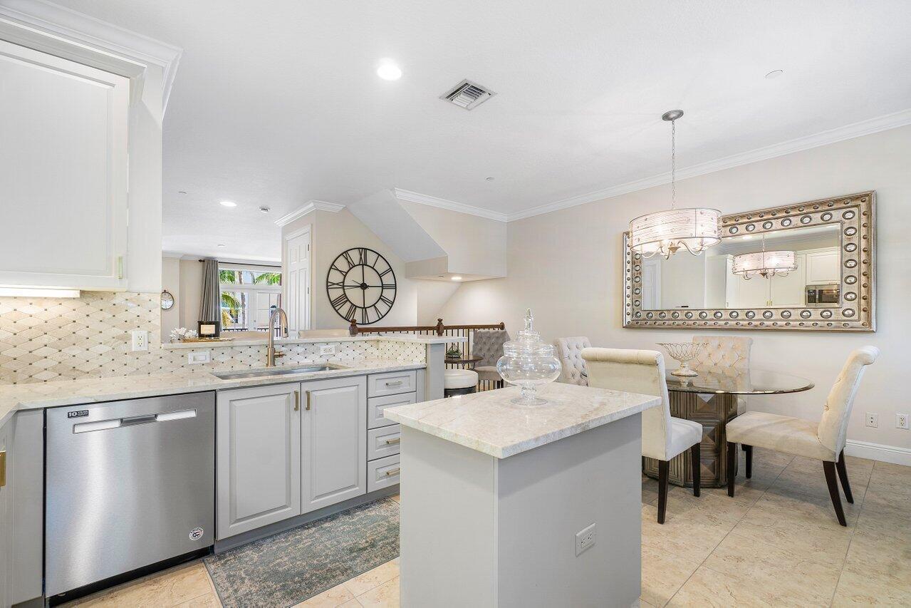 809 Estancia Way