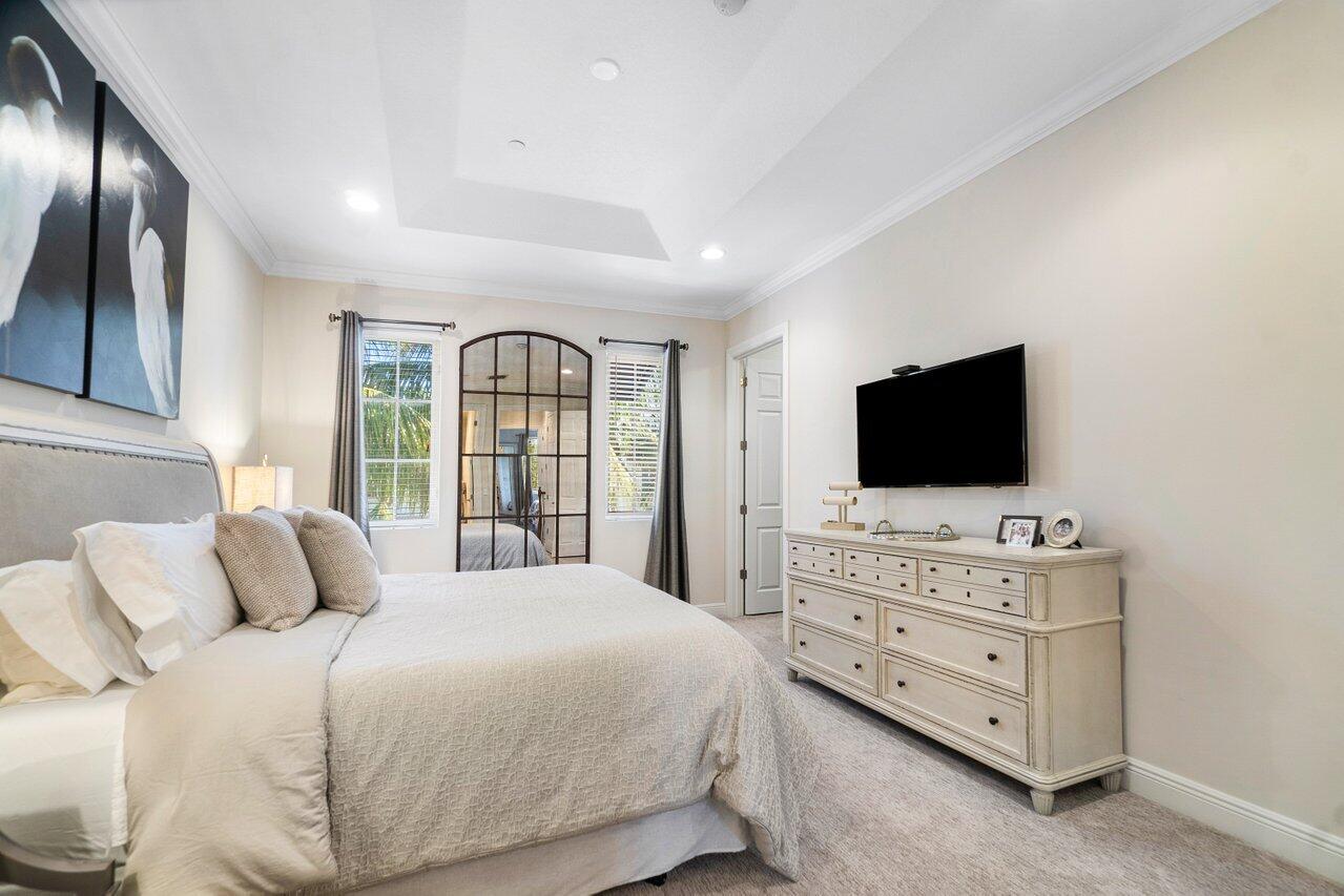 809 Estancia Way