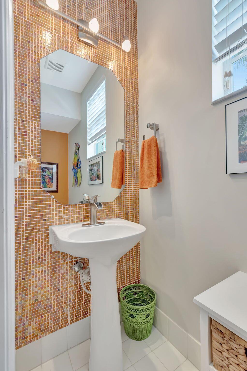 125 N Longport Circle A