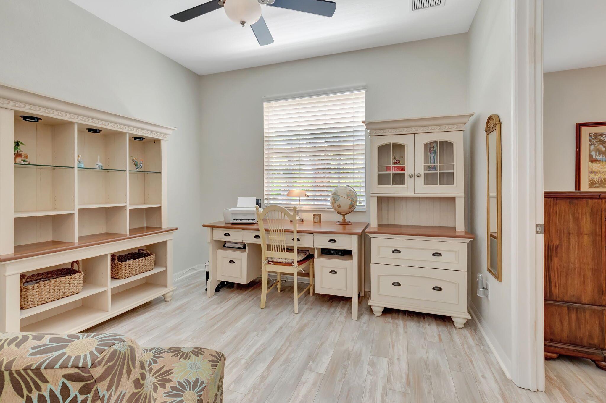 125 N Longport Circle A