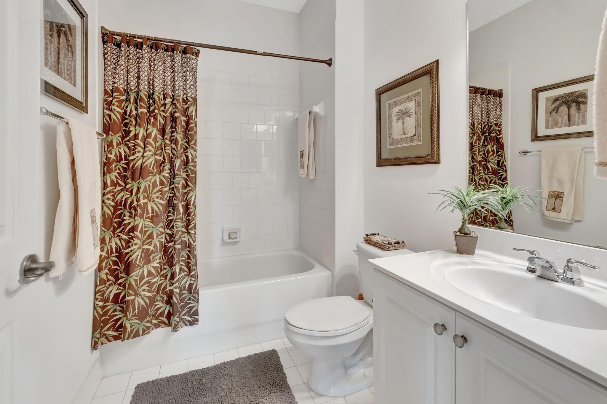 125 N Longport Circle A