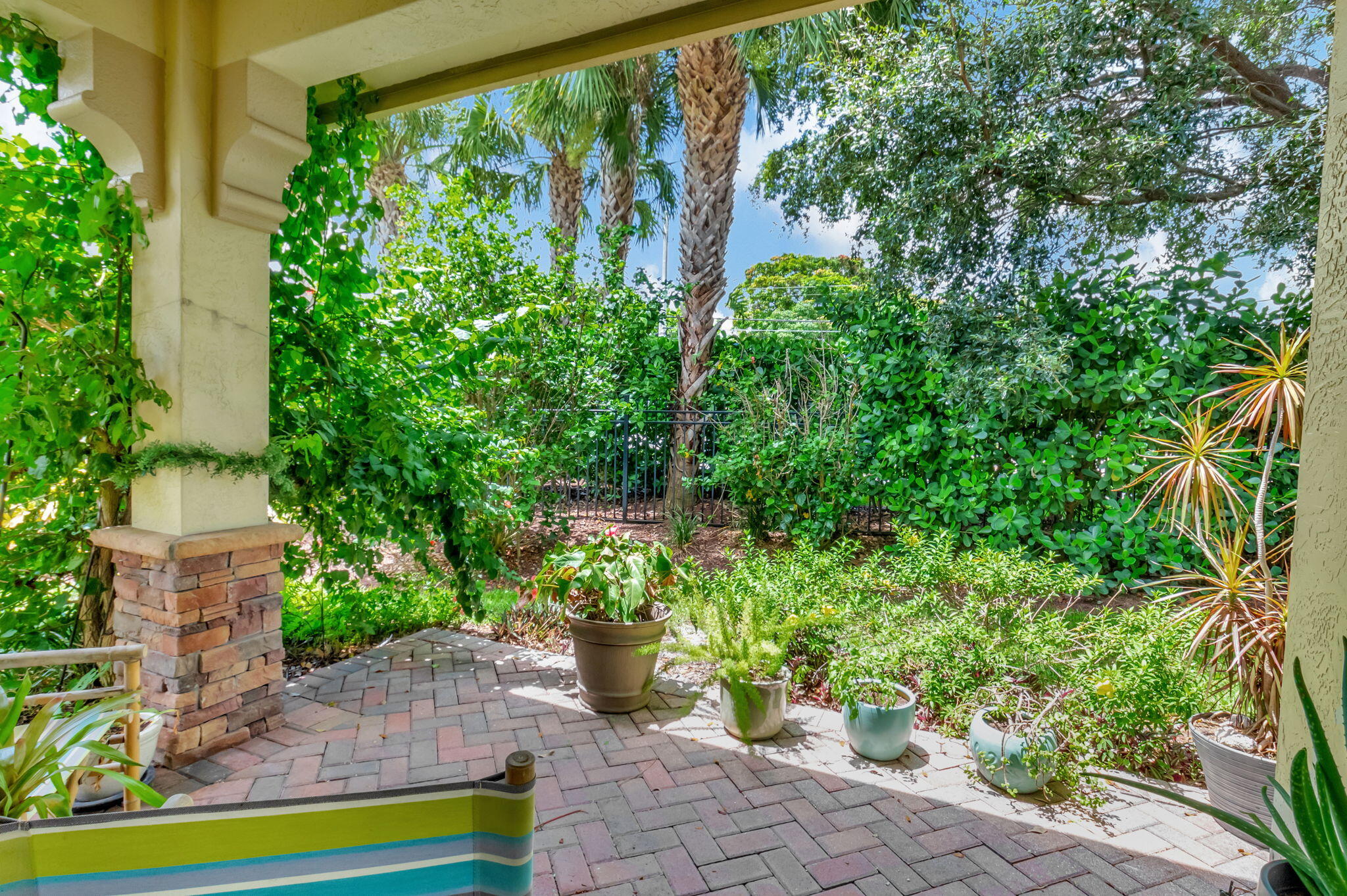 125 N Longport Circle A