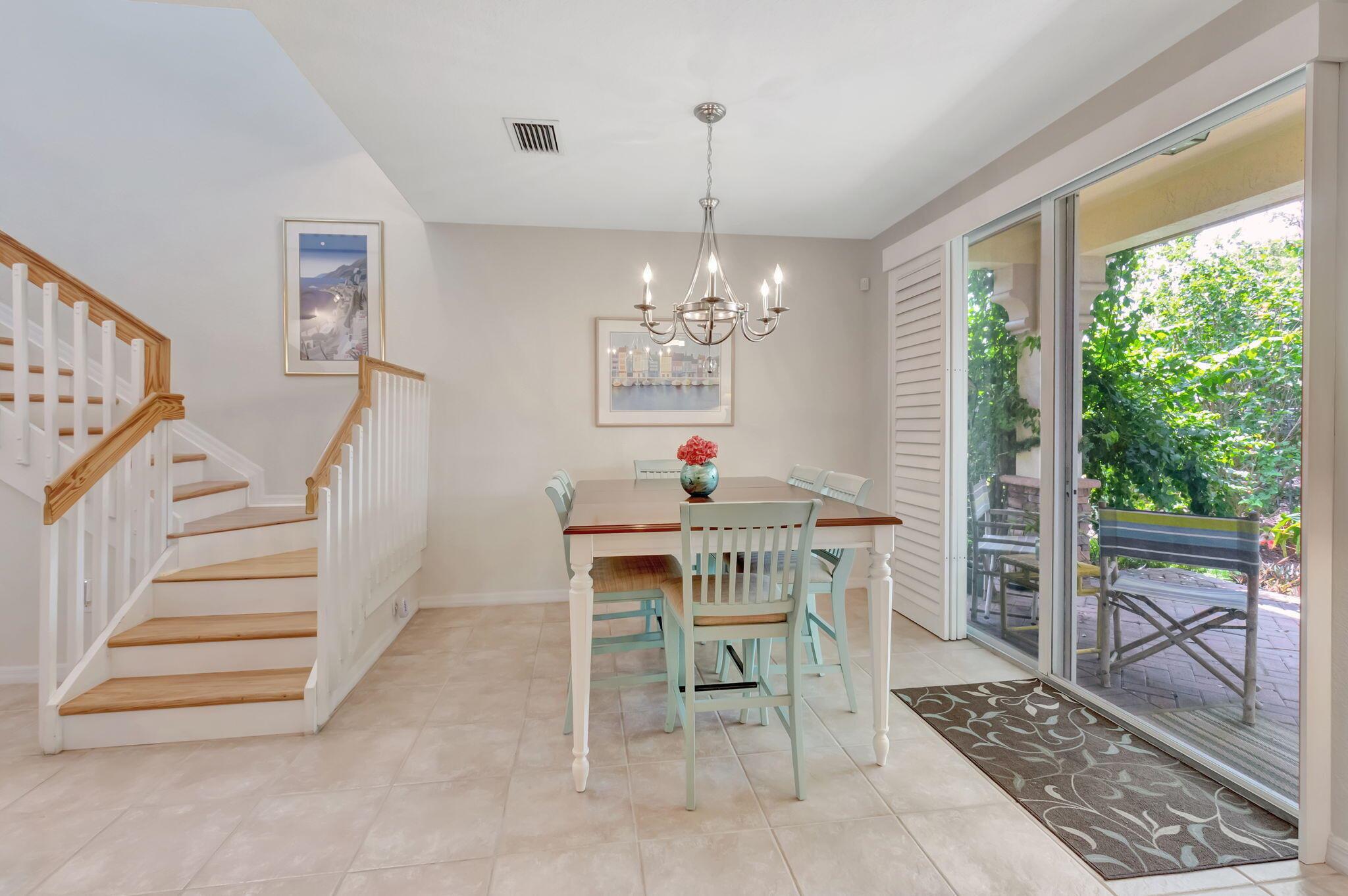 125 N Longport Circle A